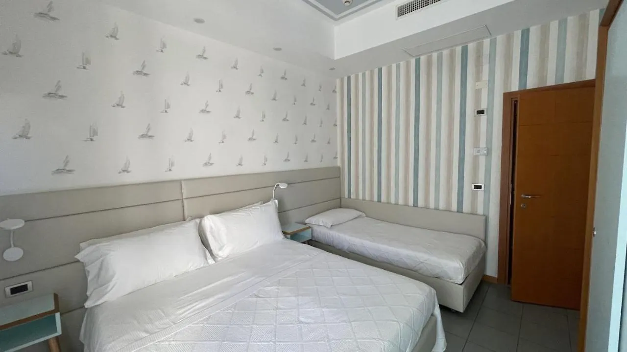 Hotel Gaby Rimini 3*,