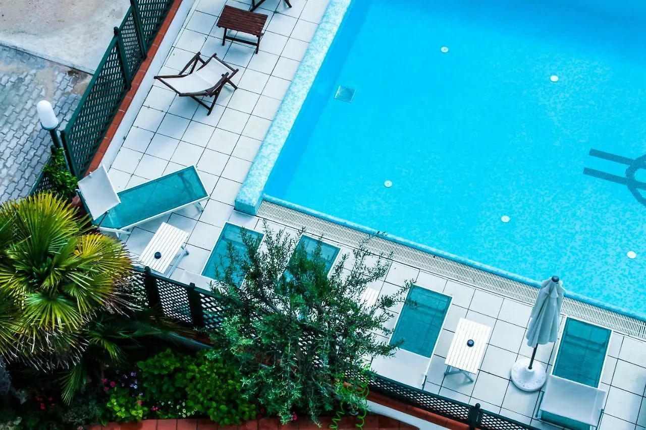 Hotel Gaby Римини